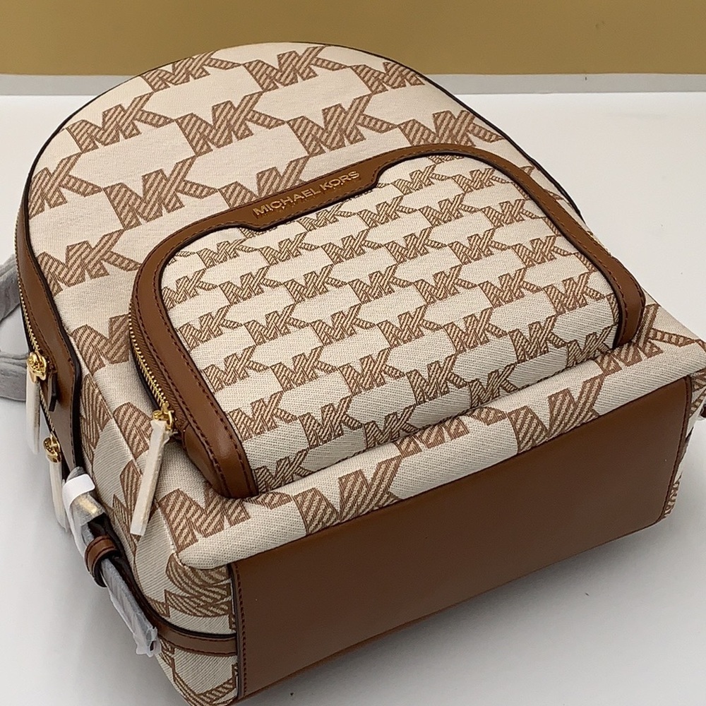MICHAEL KORS
Jaycee Medium Logo Jacquard Backpack Luggage color - Picture 4 of 16